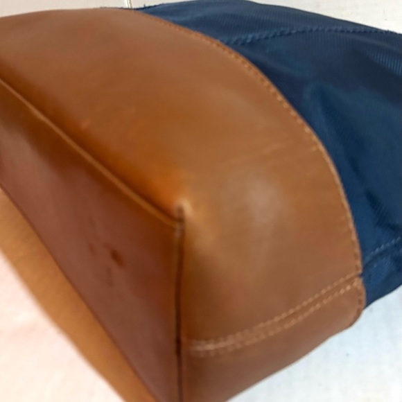 Tumi navy blue nylon shoulder handbag - Picture 8 of 9